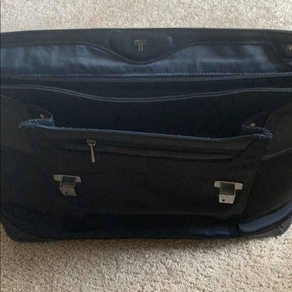 Tumi Leather Briefcase - Picture 4 of 8